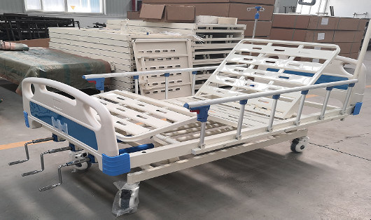 3 Crank Hospital Nursing Bed Manual ABS 3 Function 200KG Load CE Approved